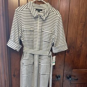 NWT Sharagano Black/ Ivory Belted  Shirt Dress Size 16